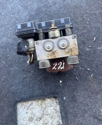 Toyota Yaris Verso ABS Pump 8954152230