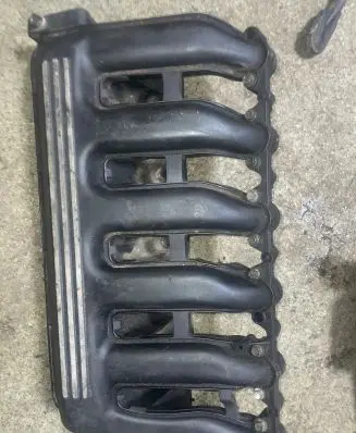 BMW 5 E39 Intake manifold 2247439
