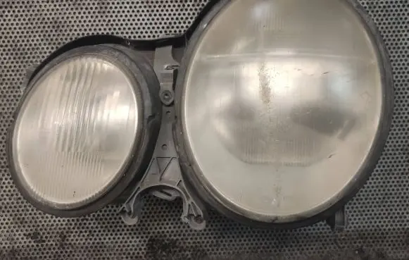 Mercedes-Benz E W210 Headlight/headlamp 15060400 V20864A3