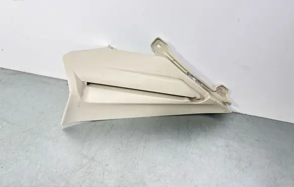 BMW 3 G20 G21 (D)pillar trim (top) 7449979