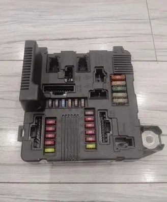 Renault Megane II Other control units/modules 8200306033A