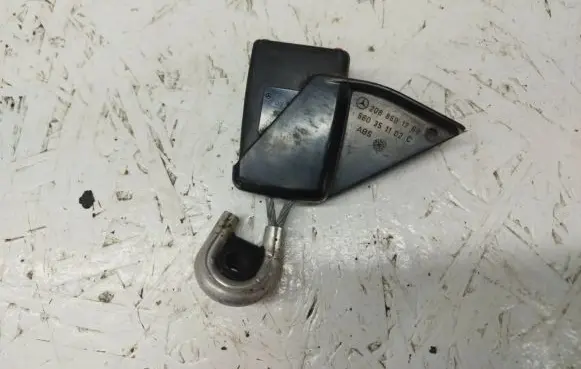 Mercedes-Benz CLK A208 C208 Rear seatbelt buckle 2088601769 560351102C