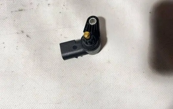 Mercedes-Benz C W203 Reversing light switch sensor A2035450106 21110508B0 12415069