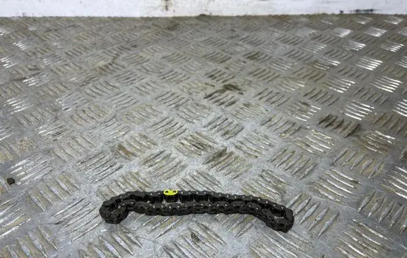 Nissan Qashqai Oil pump chain 