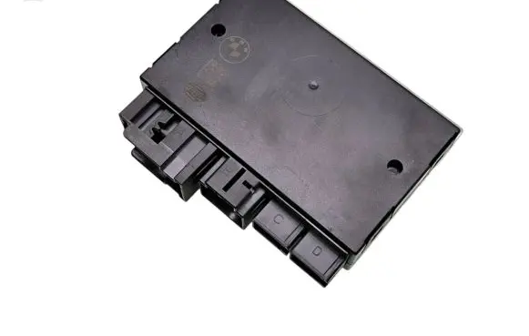 BMW 5 G30 G31 G38 Tow bar trailer control unit/module 6884358 5DS01111165 0423732896
