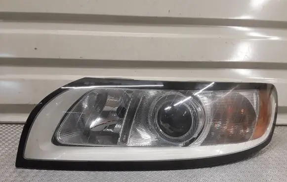Volvo V50 Headlight/headlamp 