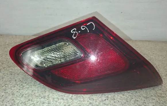 Opel Astra J Tailgate rear/tail lights 1090098