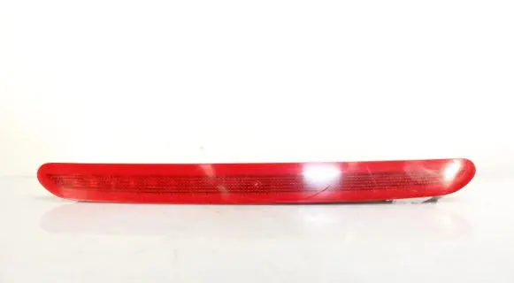 Third/center stoplight