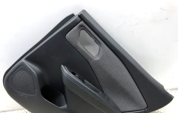 Nissan Qashqai J12 Coupe rear side trim panel 