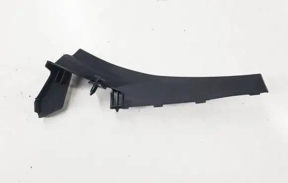 Suzuki SX4 S-Cross Wiper trim 7233463T0