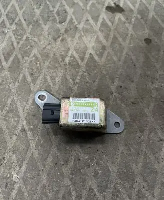 Subaru Outback Airbag deployment crash/impact sensor 98235AG040 1879001251 XGA1F13284