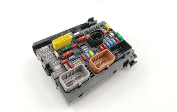 Citroen Berlingo Fuse box set 9675877980