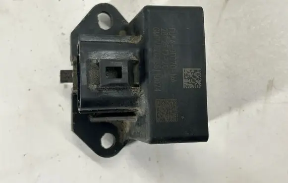 Ford Bronco Fuel pump relay FU5A9D370MA