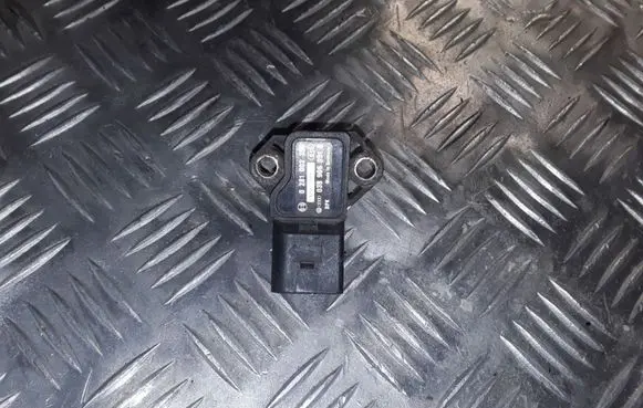 Volkswagen Caddy Air pressure sensor 0281002399 038906051B
