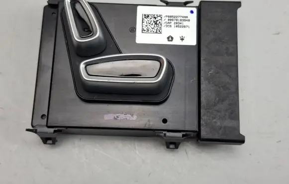 Maserati Levante Other switches/knobs/shifts P68522774AA 10522671