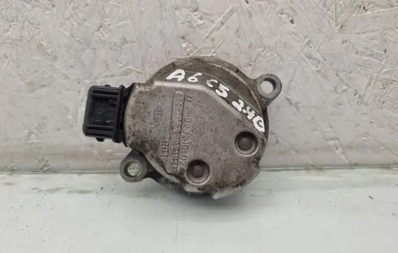 Audi A6 S6 C5 4B Camshaft position sensor 058905161B