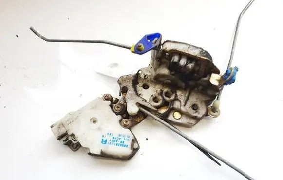 Nissan Serena Front door lock 8655261U01