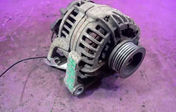 Opel Corsa C Generator/alternator 