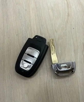 Audi A6 C7 Ignition key/card 8K0959754D