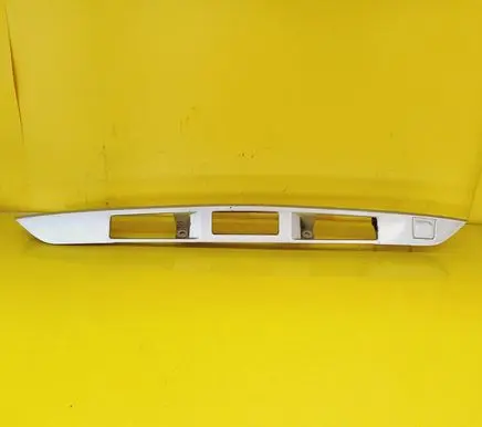 Mazda Premacy Trunk door license plate light bar C10050811