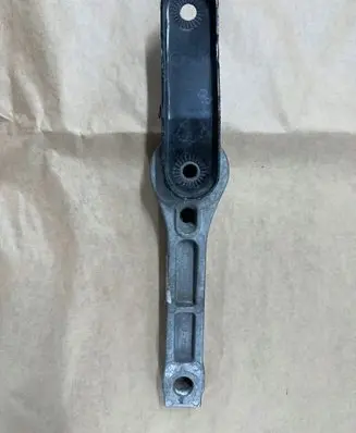 Skoda Octavia Mk2 (1Z) Gearbox mount 1K0199855BA