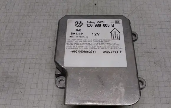 Volkswagen PASSAT B5.5 Airbag control unit/module 1C0909605B 5WK43124