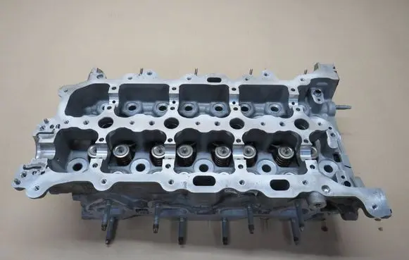 Opel Insignia B Engine head 55599663