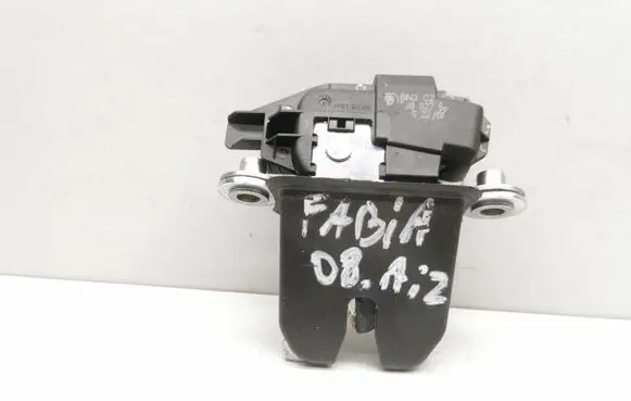 Skoda Fabia Mk2 (5J) Tailgate/trunk/boot lock/catch/latch 5J0827505
