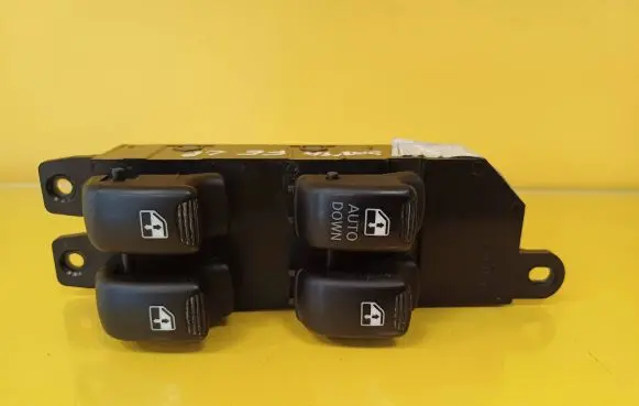 Hyundai Santa Fe Electric window control switch 9357026100 S4LH215S3D
