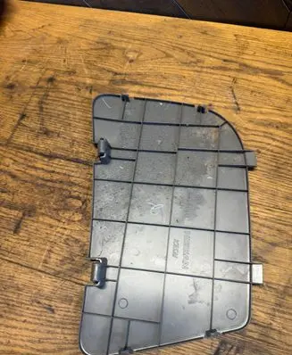 Nissan Leaf I (ZE0) (C) pillar trim 4959N3NA0A 849593NA0A