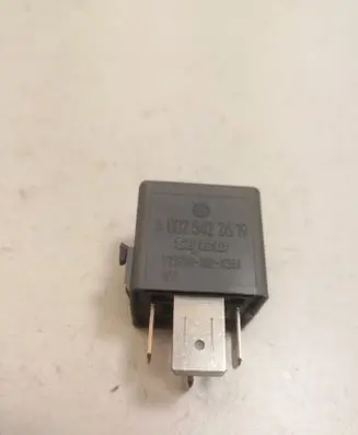 Mercedes-Benz SLK R171 Other relay A0025422619
