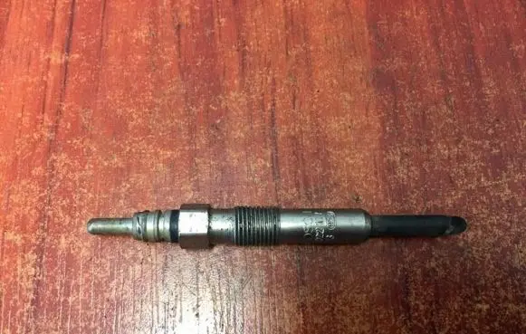 Skoda Octavia Mk1 (1U) Glow plug 0250202022
