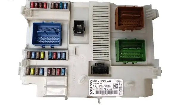 Volvo V60 Comfort/convenience module BG9T14C256GA 31327996AA