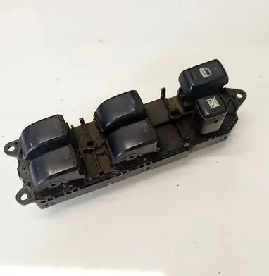 Toyota Corolla Verso E121 Electric window control switch 8404013080