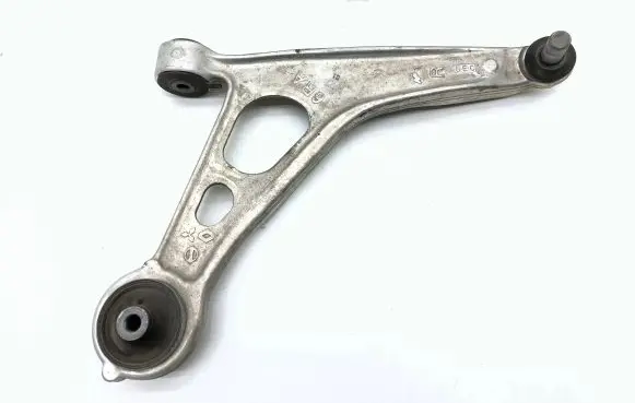 Nissan Rogue Front lower control arm/wishbone 545006RR0B