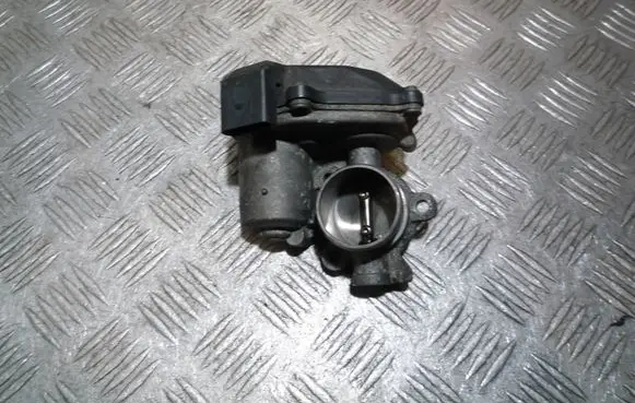 Audi A4 S4 B8 8K EGR valve A2C80881400 04L131501 00161