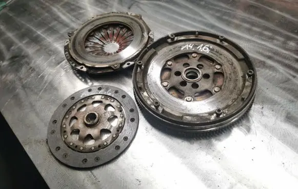 Audi A4 S4 B5 8D Clutch set kit 058105266H 06B141031
