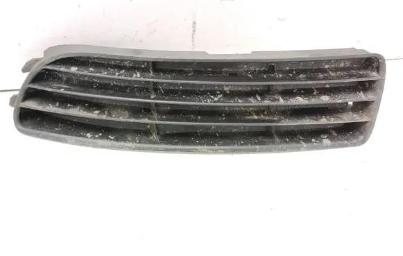 Audi A4 S4 B5 8D Front bumper lower grill 8D0807345B