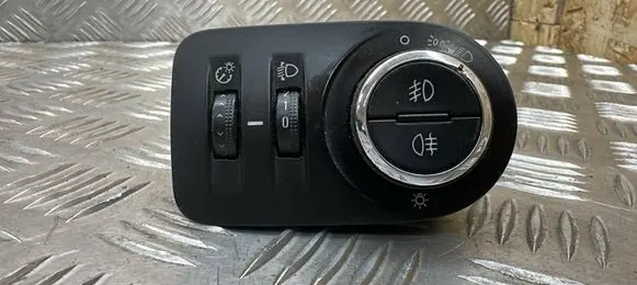 Opel Zafira C Light switch 13294819