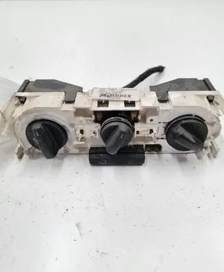 Skoda Fabia Mk1 (6Y) Climate control unit 6Y0820045B