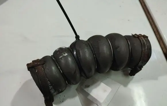 Ford Focus Intercooler hose/pipe