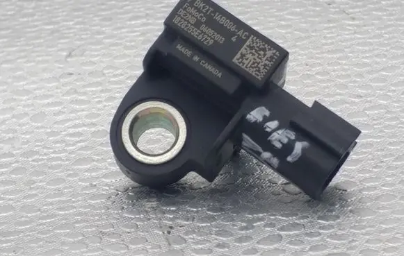 Ford Fiesta Airbag deployment crash/impact sensor BK2T14B006AC 1828255E6729