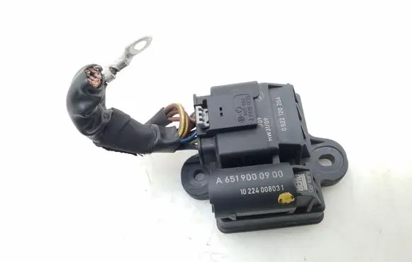Mercedes-Benz E C207 W207 Glow plug pre-heat relay A6519000900