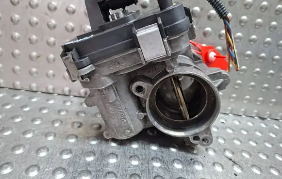 Opel Zafira B Throttle body valve S27635357 48CPD1