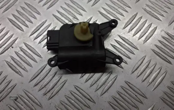 Opel Meriva A A/C air flow flap actuator/motor 0132801356