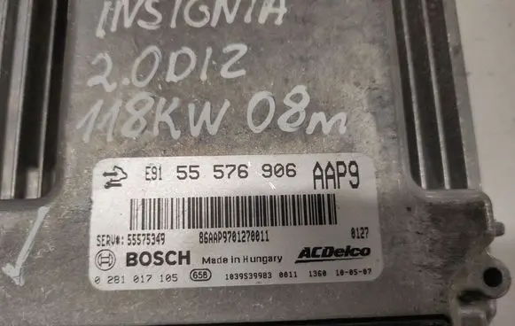 Opel Insignia A Engine control unit/module 0281017105 E9155576906AAP9