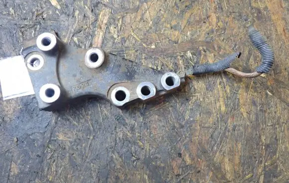 Honda Civic Engine mount bracket