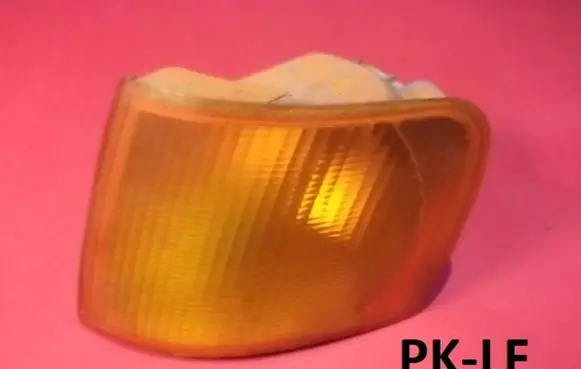 Ford Escort Front indicator light 95AG13K385AA 1017117