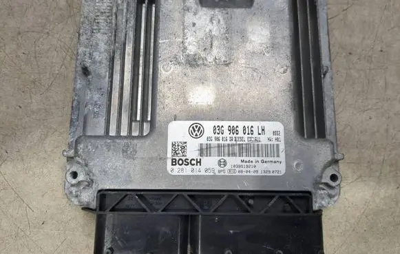 Volkswagen Golf V Engine control unit/module 03G906016LH 0281014059 03G906016DR
