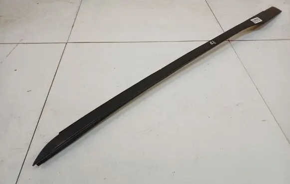 Opel Zafira A Windshield trim 76556MA